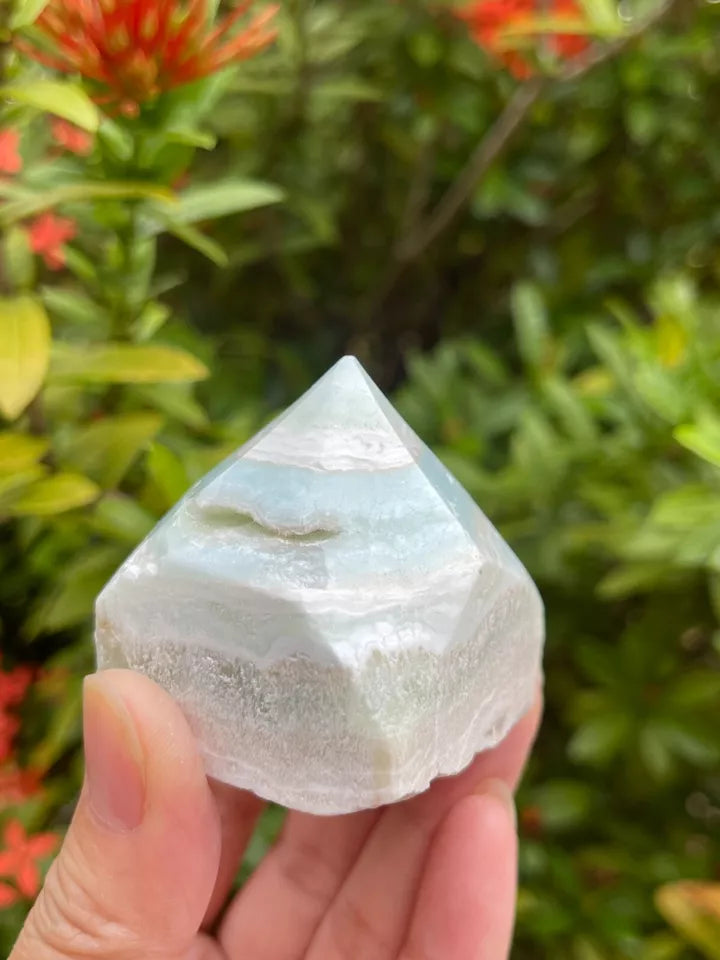 Standing Caribbean Calcite Top Polished Point, Caribbean Calcite Point Cut Base