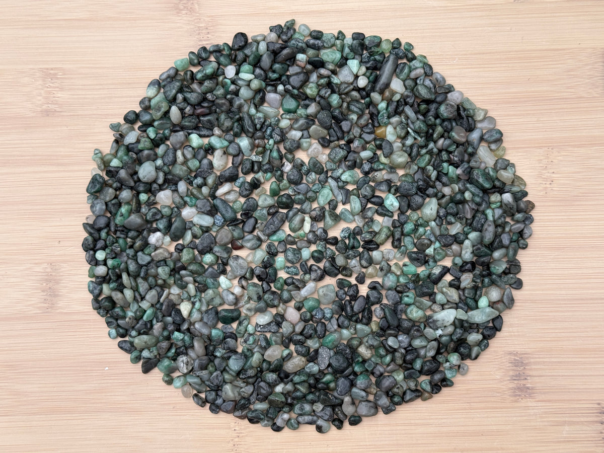 Grade A++ Emerald Semi Tumbled Gemstone Mini Chips 4 - 8 mm, Wholesale Bulk Lot