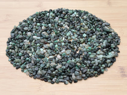 Grade A++ Emerald Semi Tumbled Gemstone Mini Chips 4 - 8 mm, Wholesale Bulk Lot
