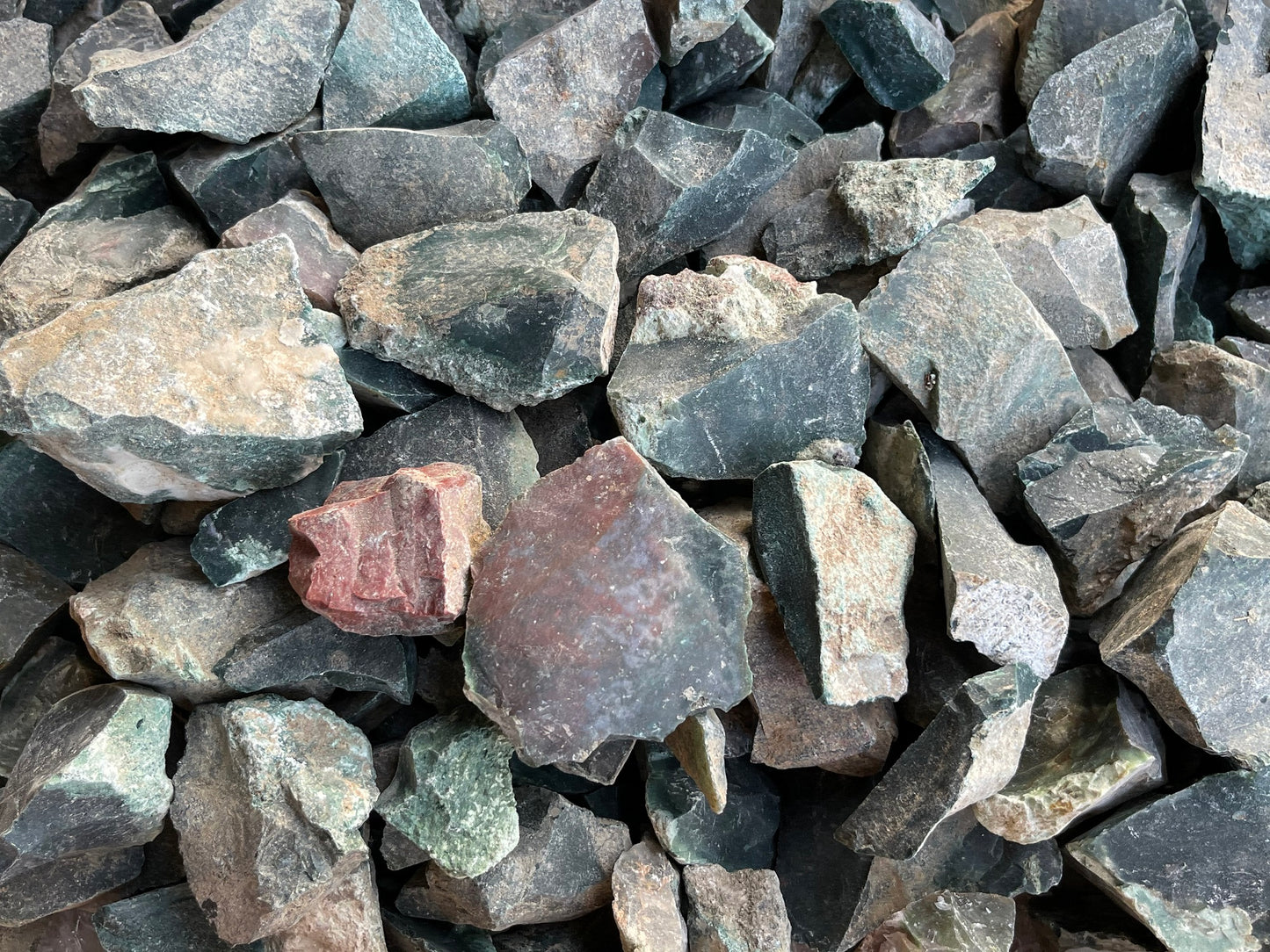 Wholesale Raw Crystal Stones, Natural Rough Stones, More Than 40+ Type to choose