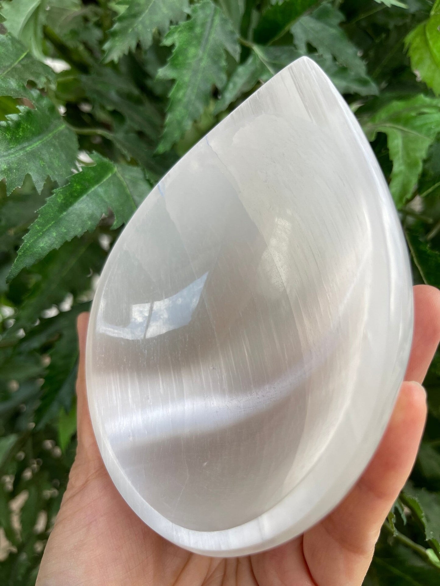 Selenite Teardrop Bowl – 4.5" White Polished Selenite Drop Dish | Crystal Cleansing, Charging & Healing Bowl