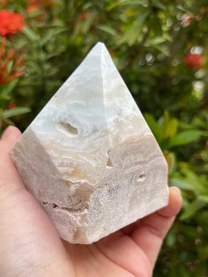 Standing Caribbean Calcite Top Polished Point, Caribbean Calcite Point Cut Base