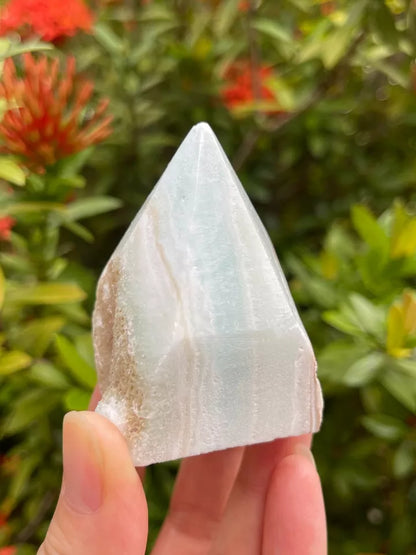 Standing Caribbean Calcite Top Polished Point, Caribbean Calcite Point Cut Base